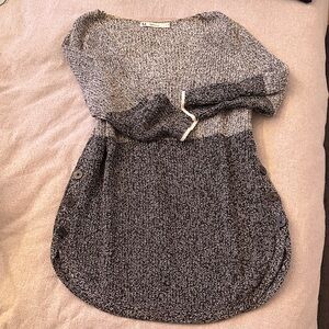 Reitmans Black and Gray Crew Neck Sweater